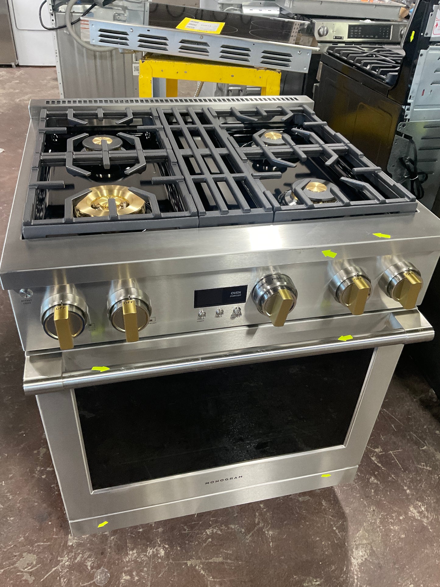 Front view, oven-door closed