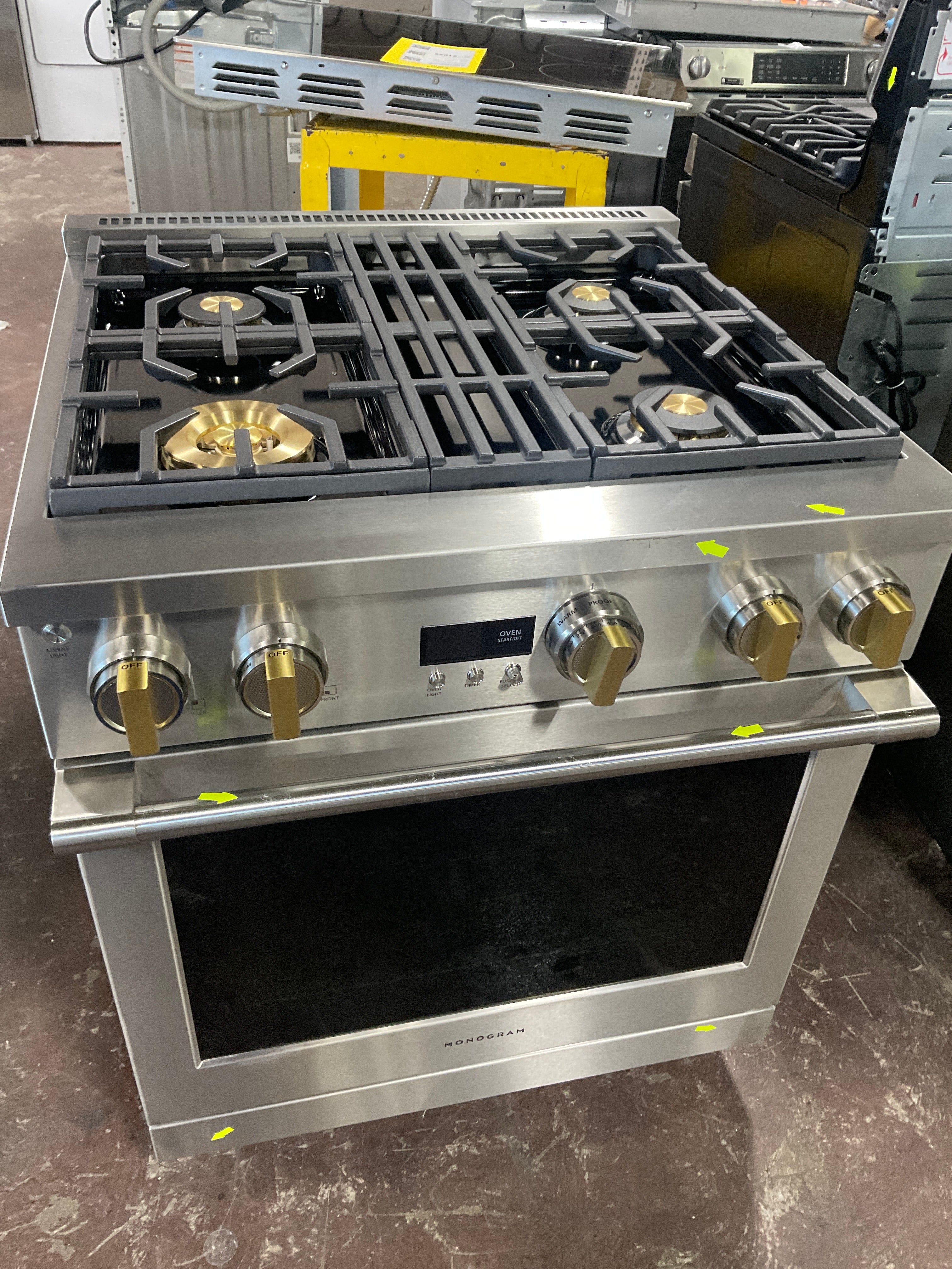 Front view, oven-door closed