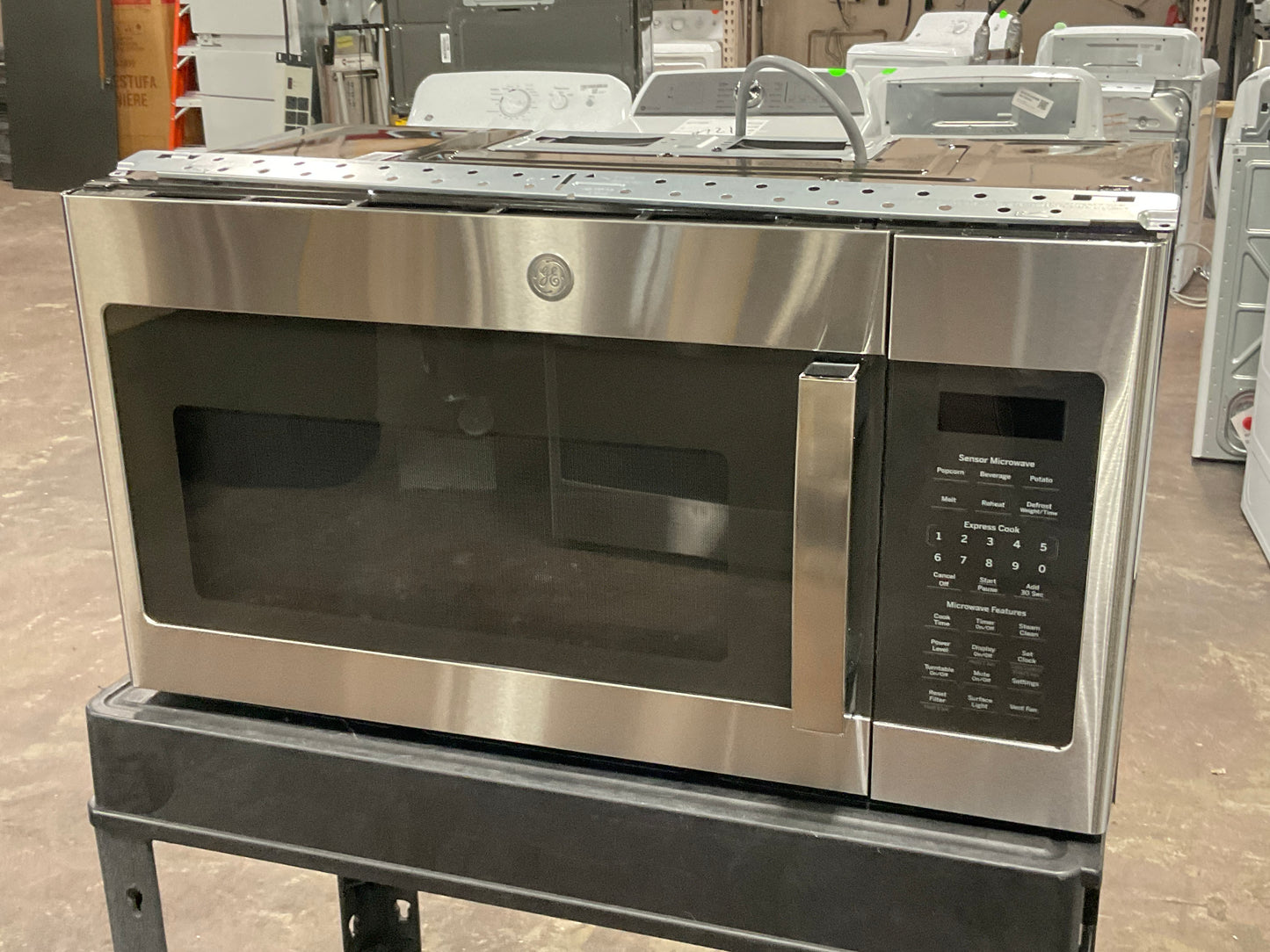 Front view, door closed