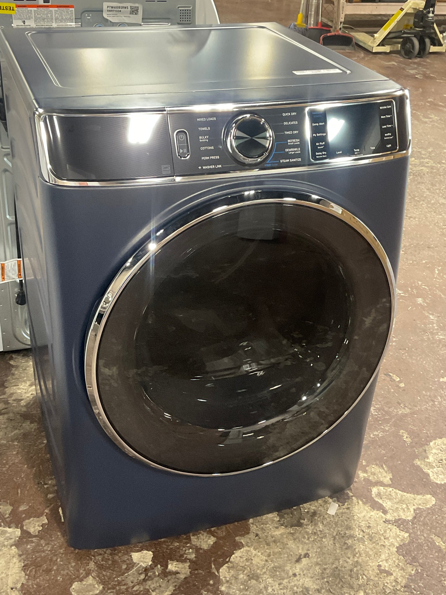 Front view, door closed