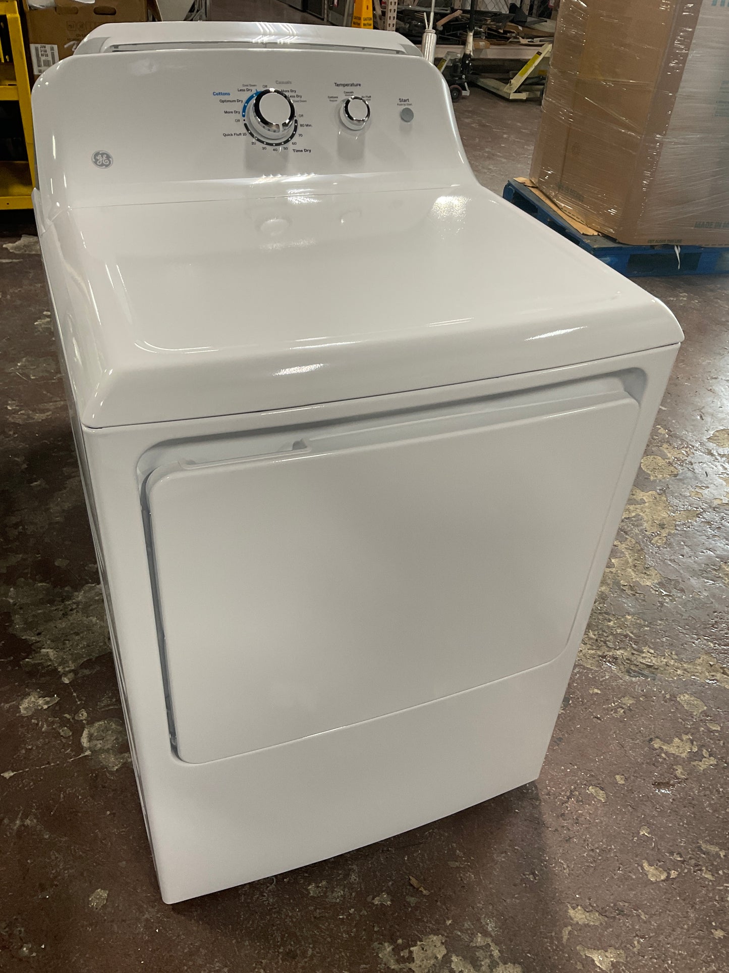 Front view, door closed