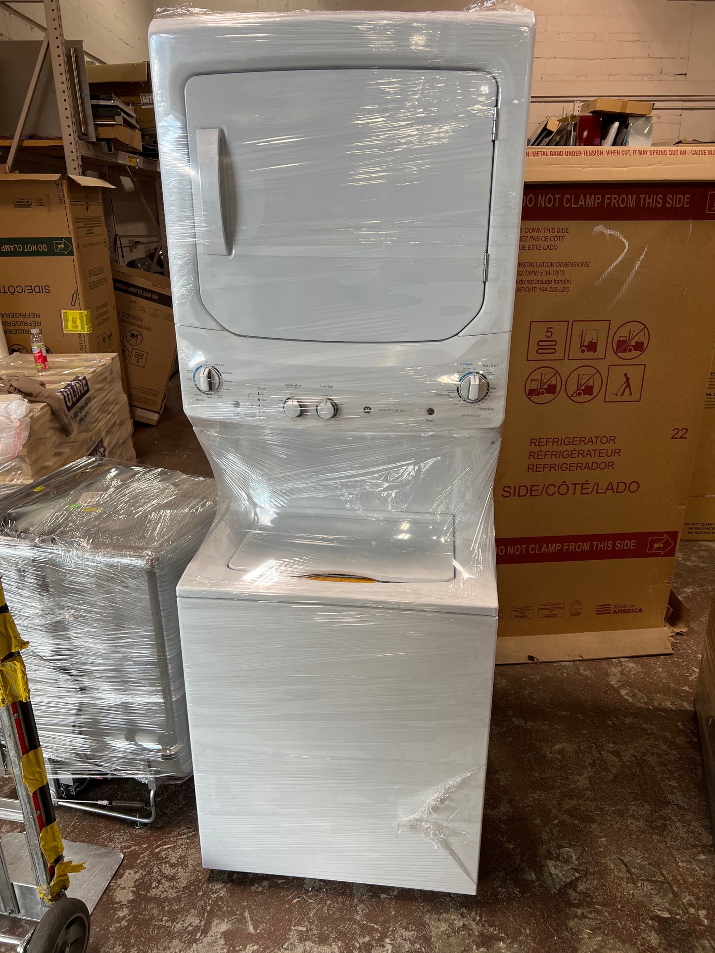 Front view, doors closed