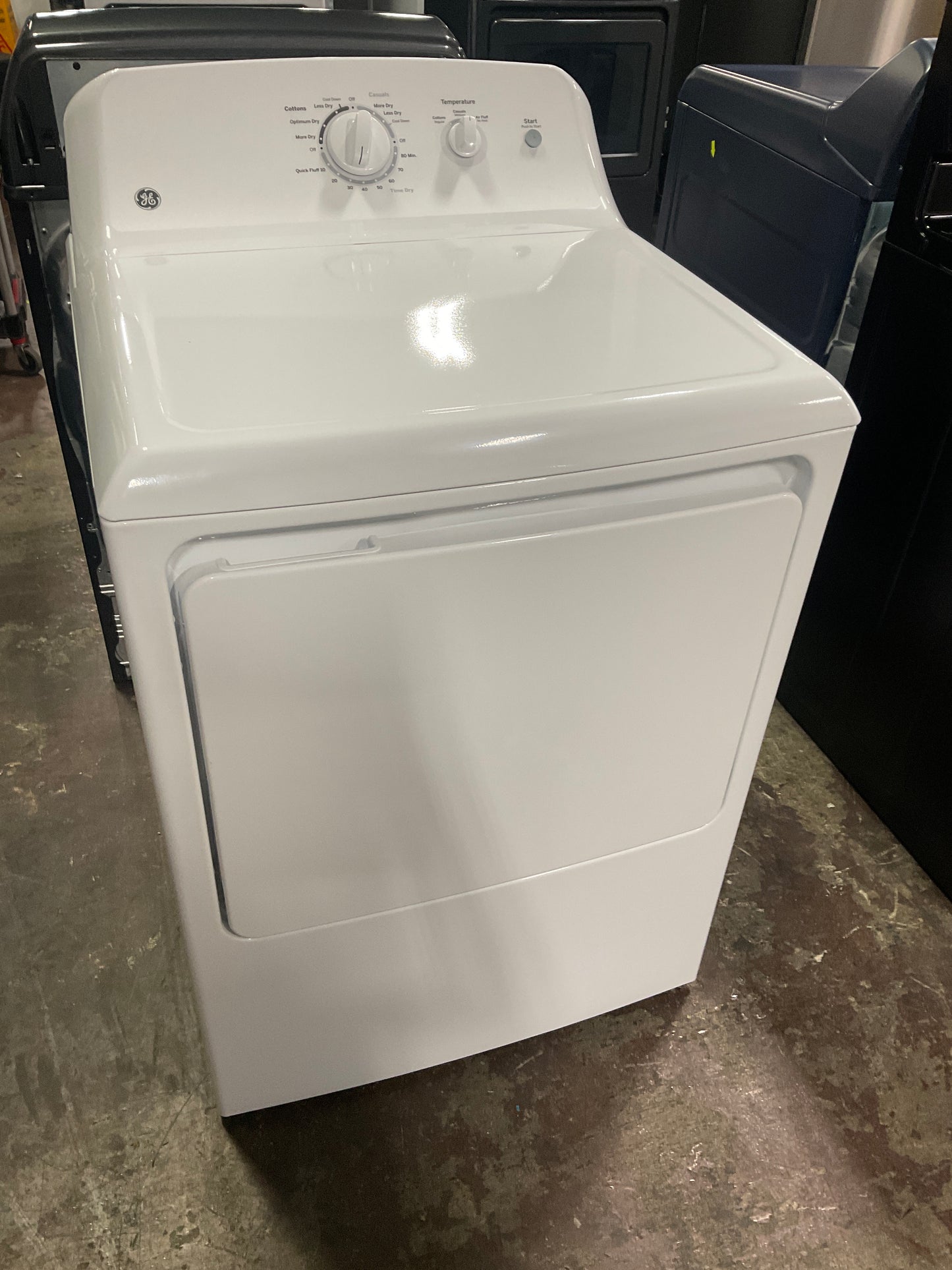 Front view, door closed