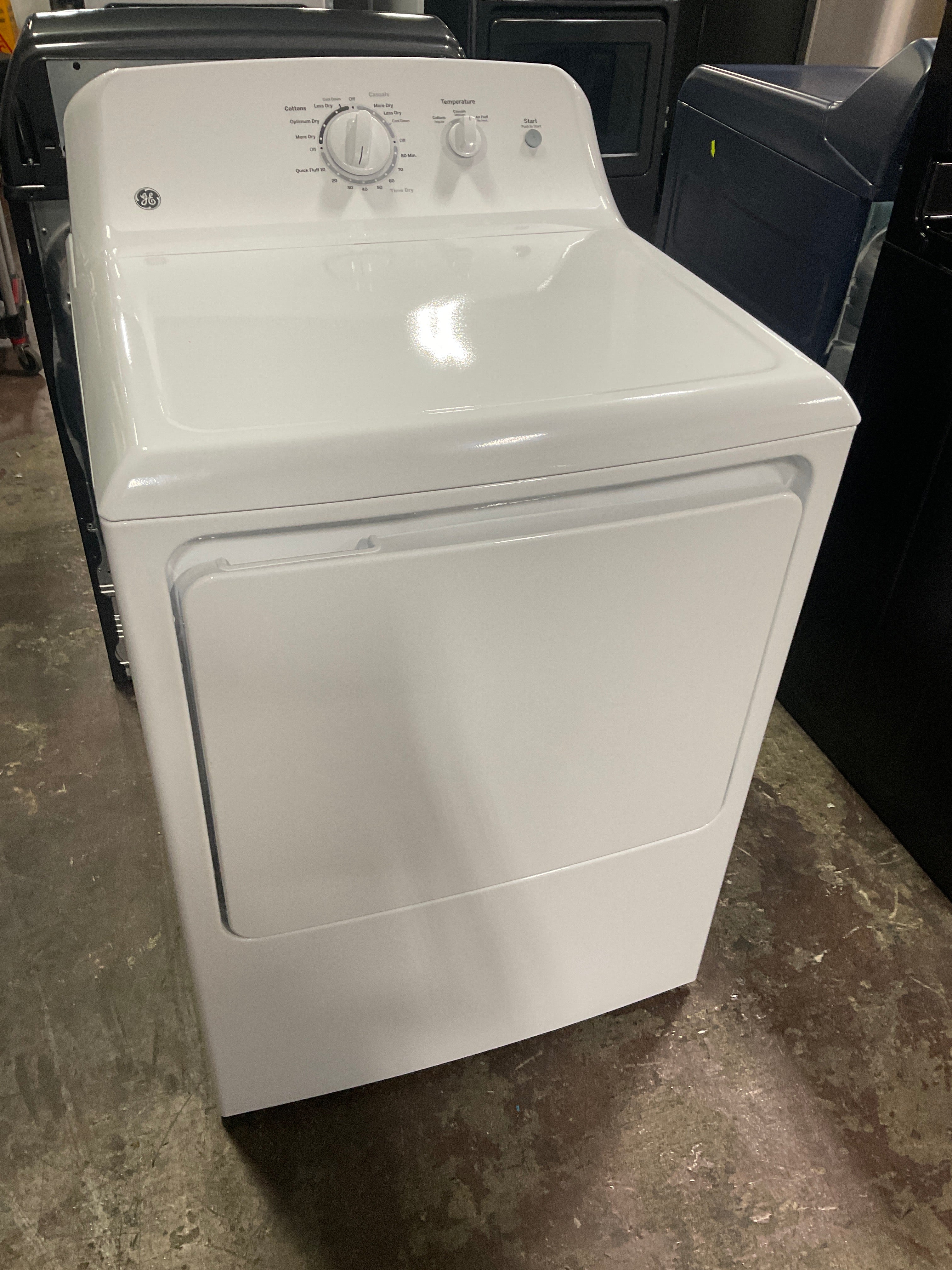 Front view, door closed