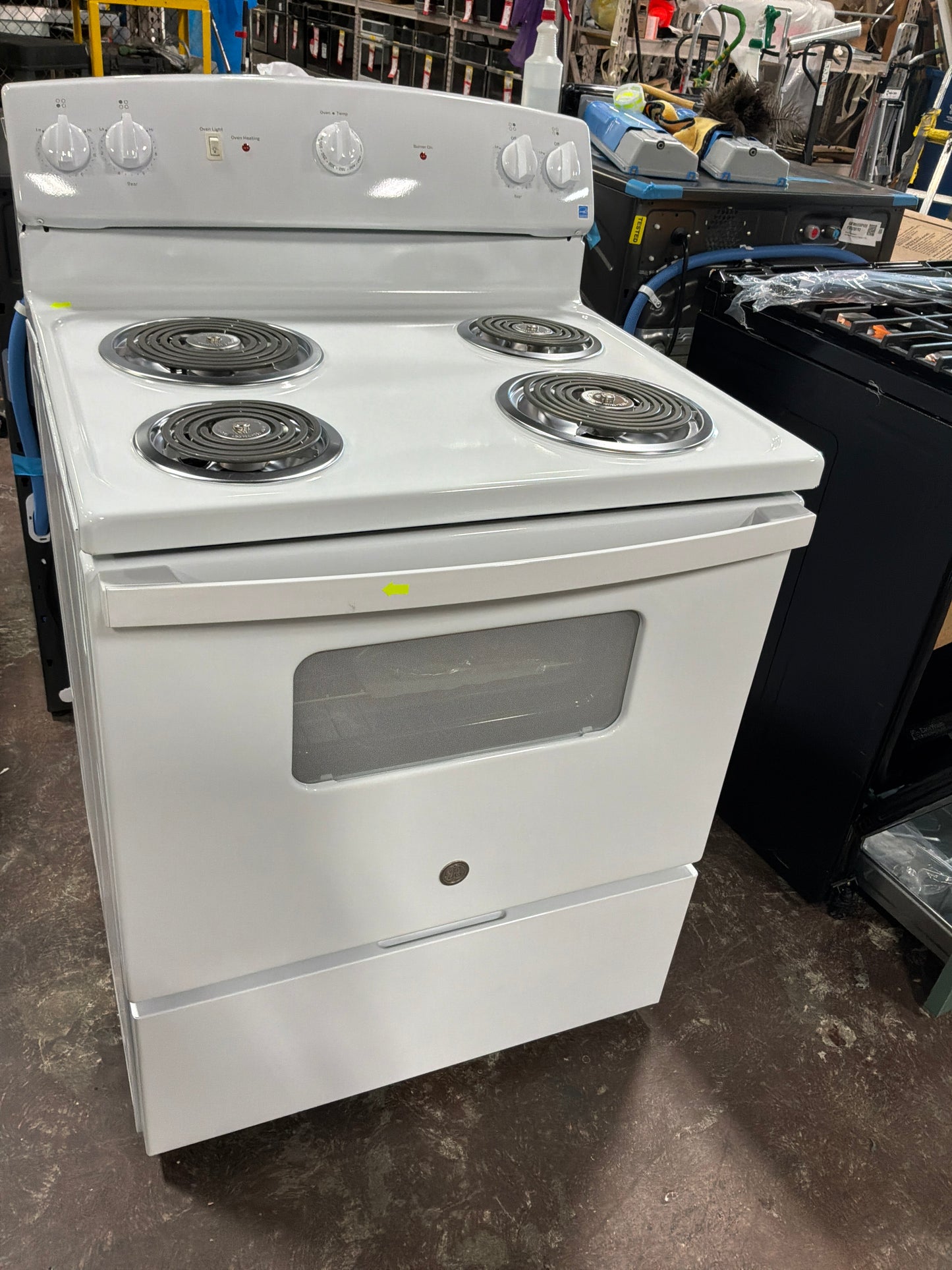 Front view, oven-door closed