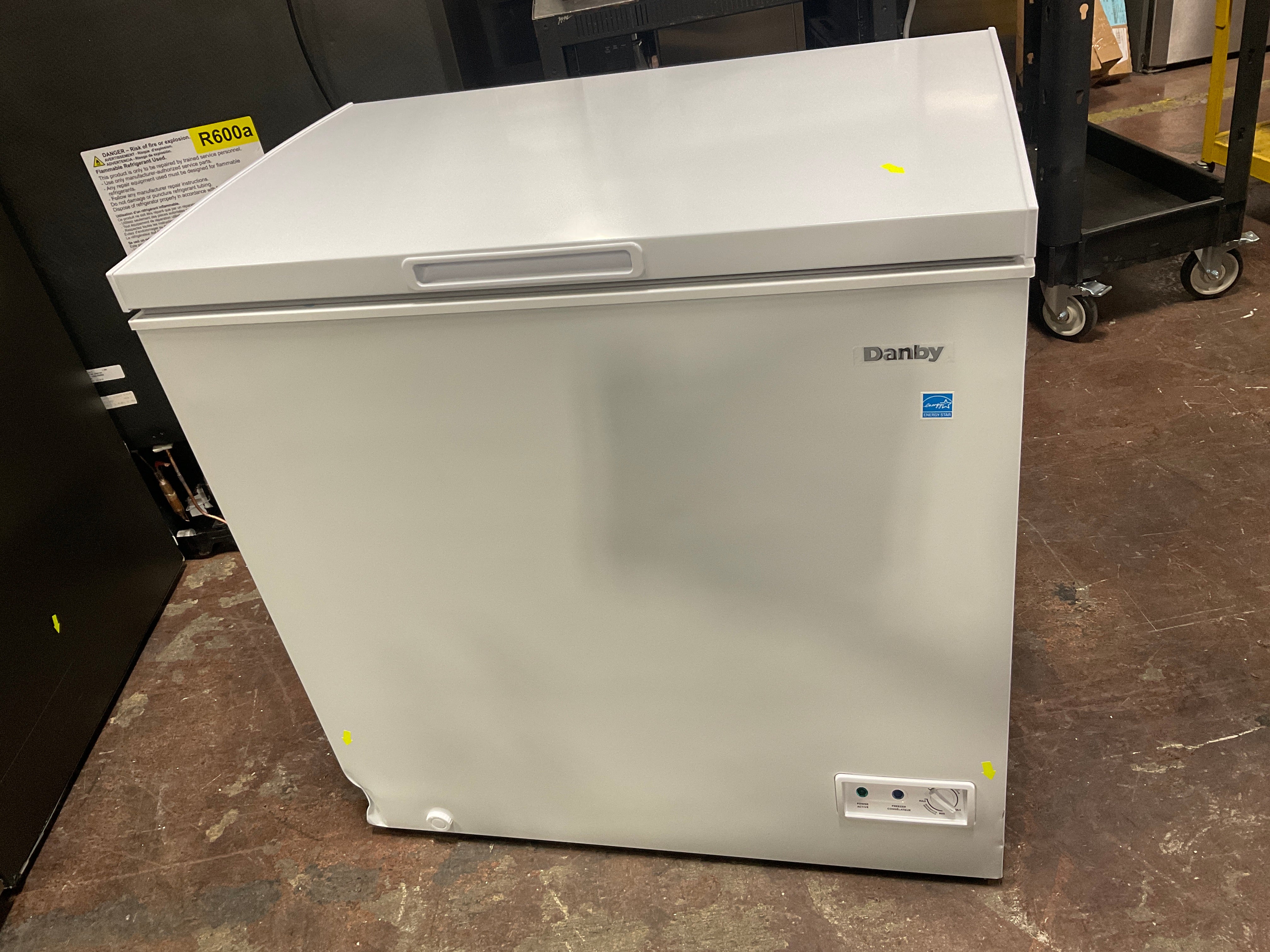 Front view, door closed