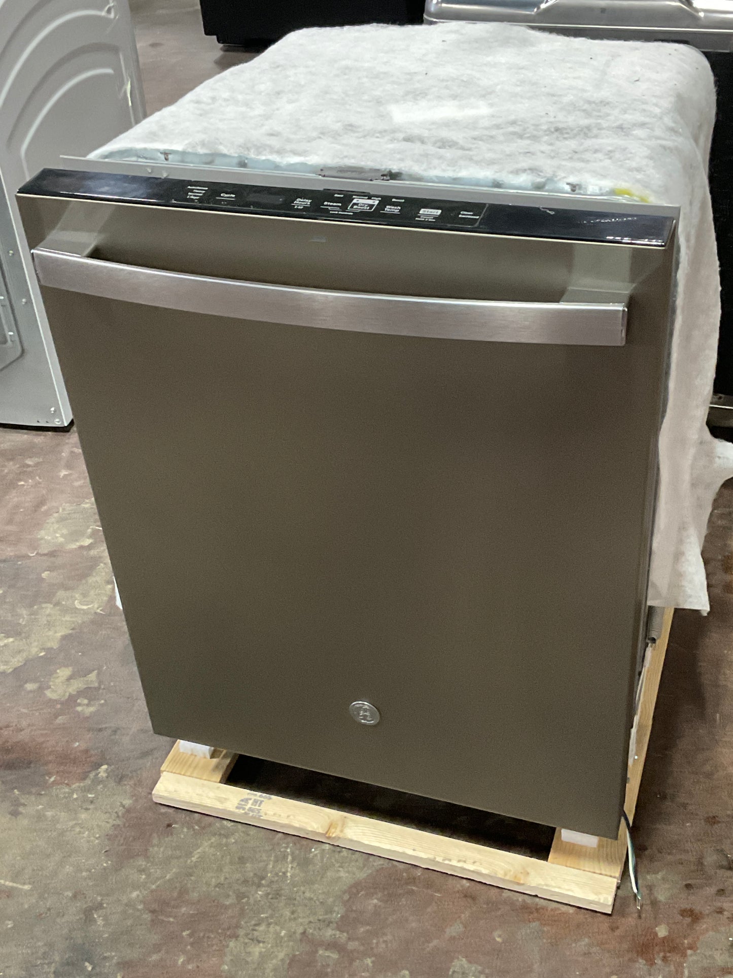 Front view, doors closed