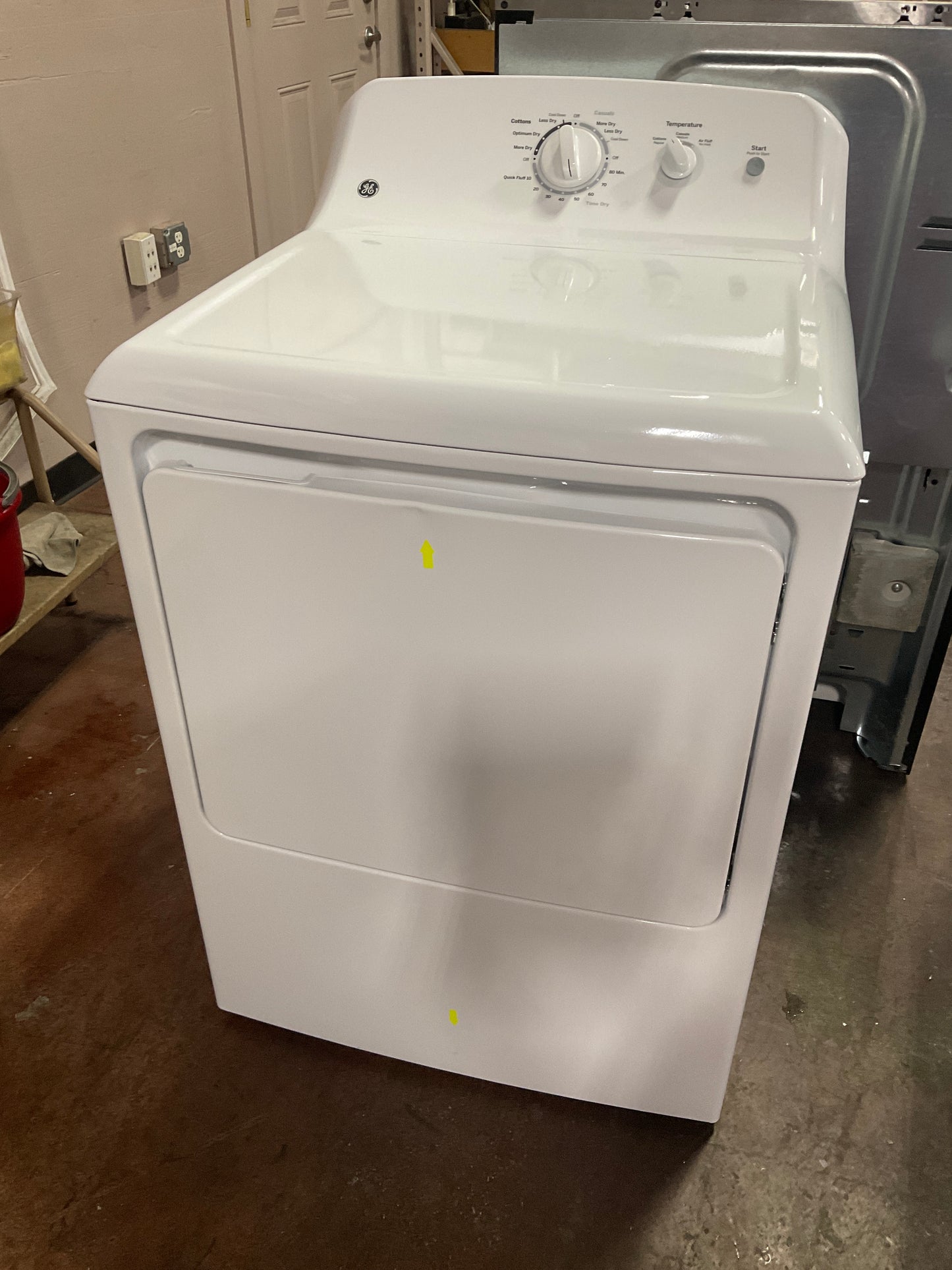 Front view, door closed