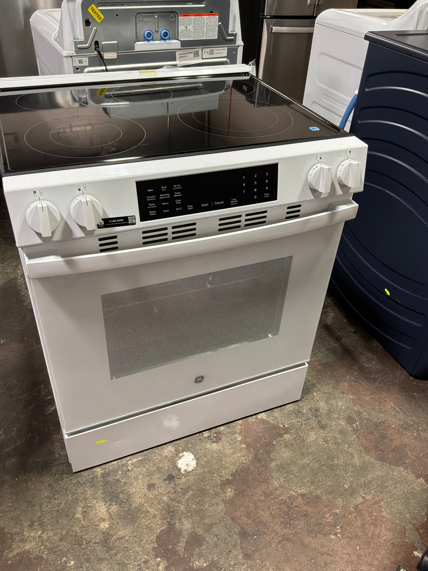 Front view, oven-door closed