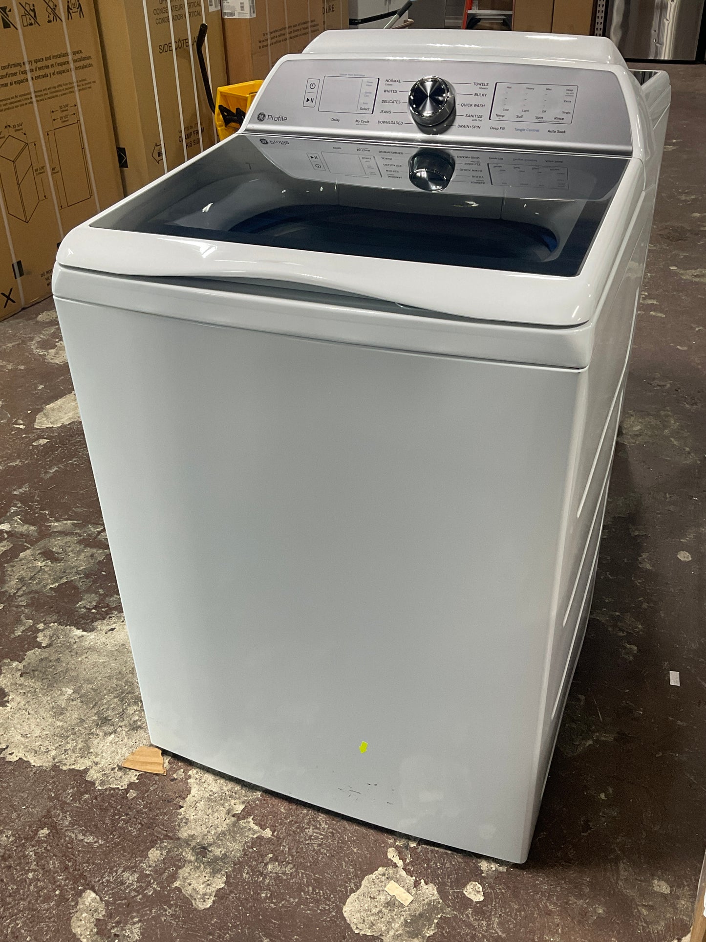 Front view, door closed