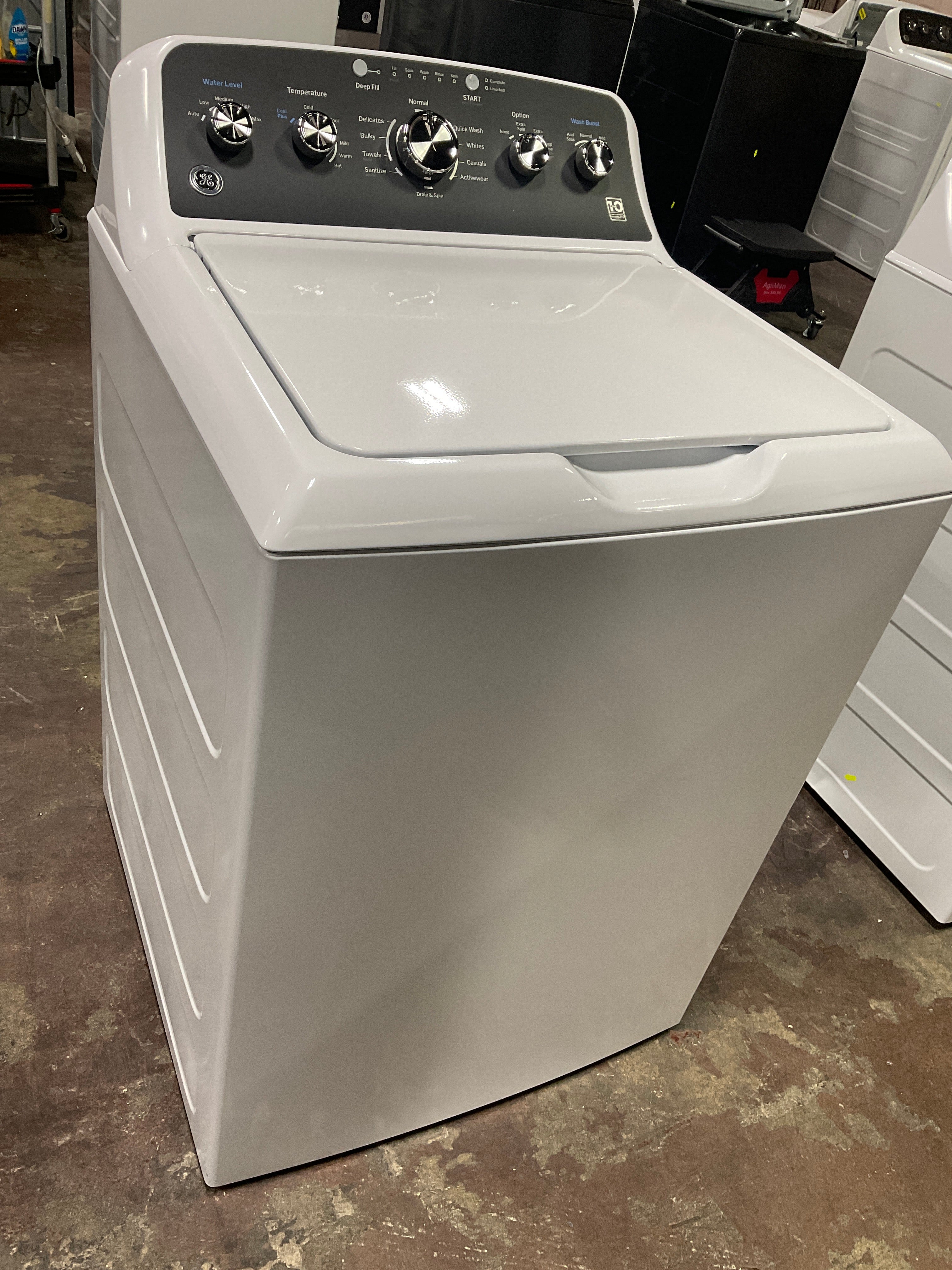 Front view, door closed