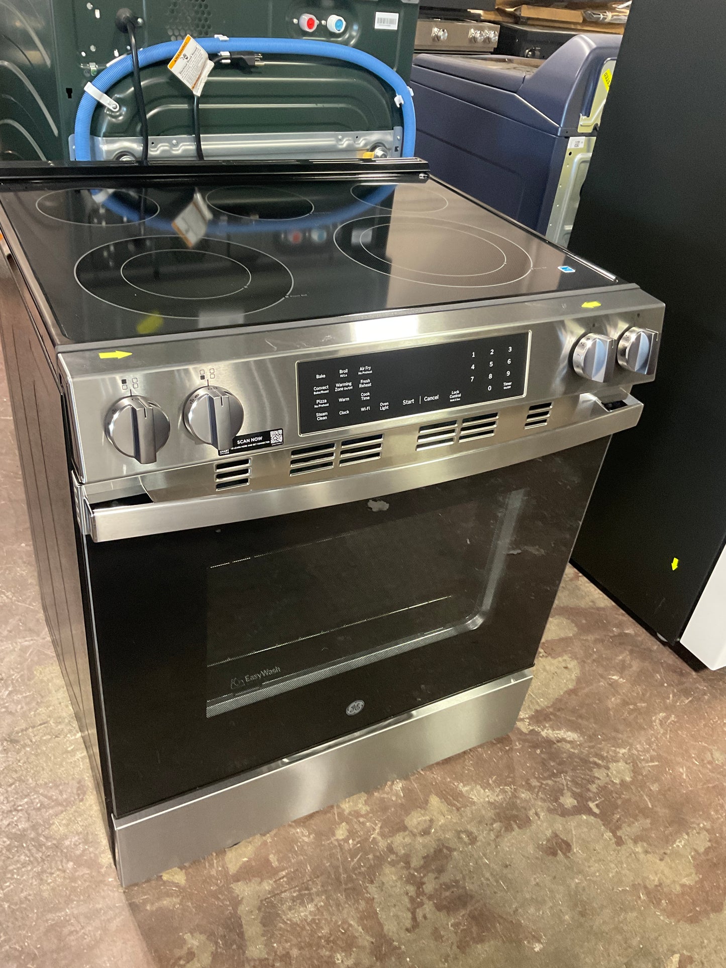 Front view, oven-door closed