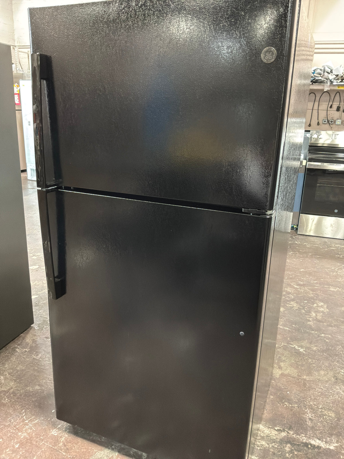 Front view, door closed