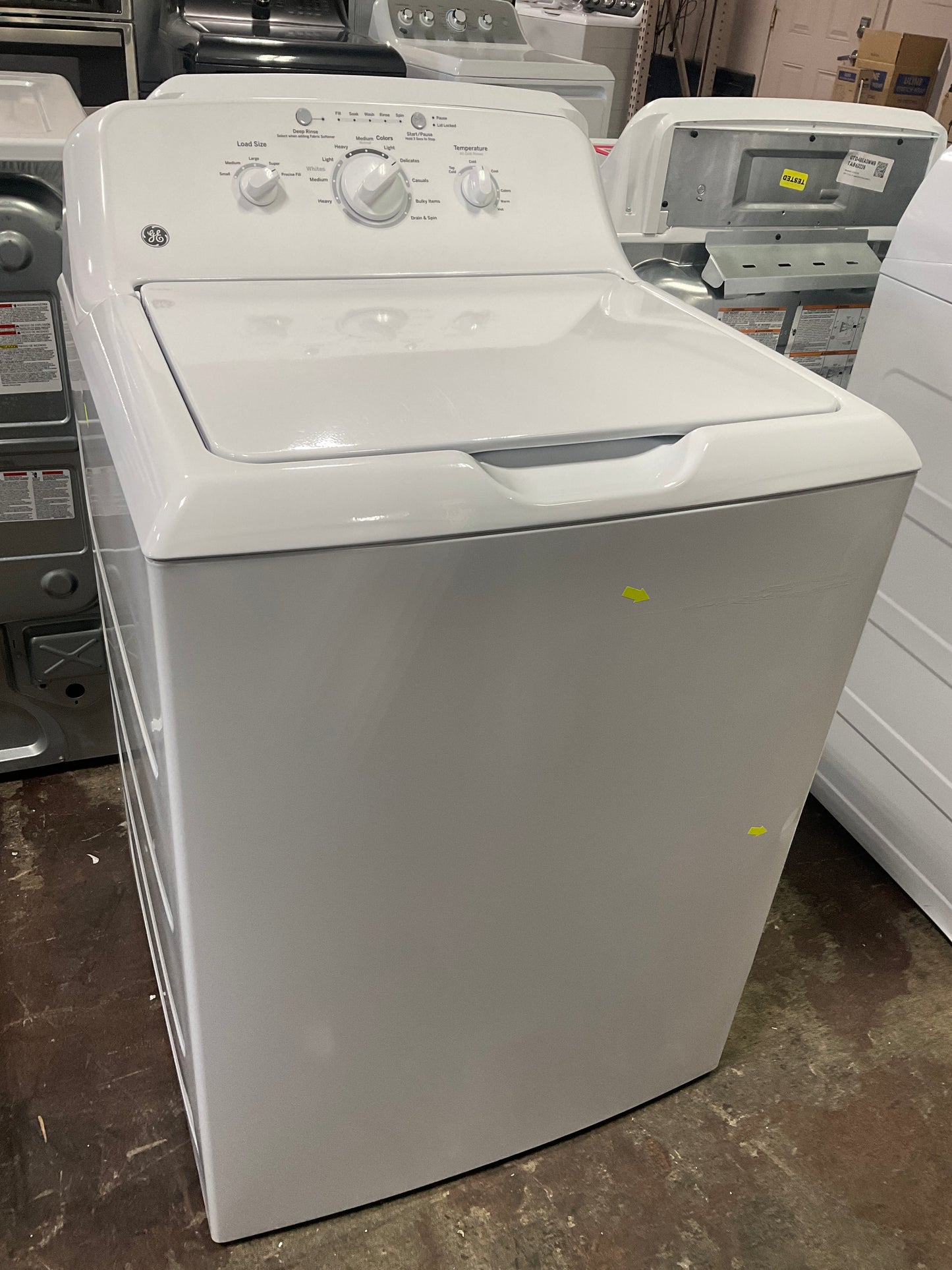 Front view, door closed