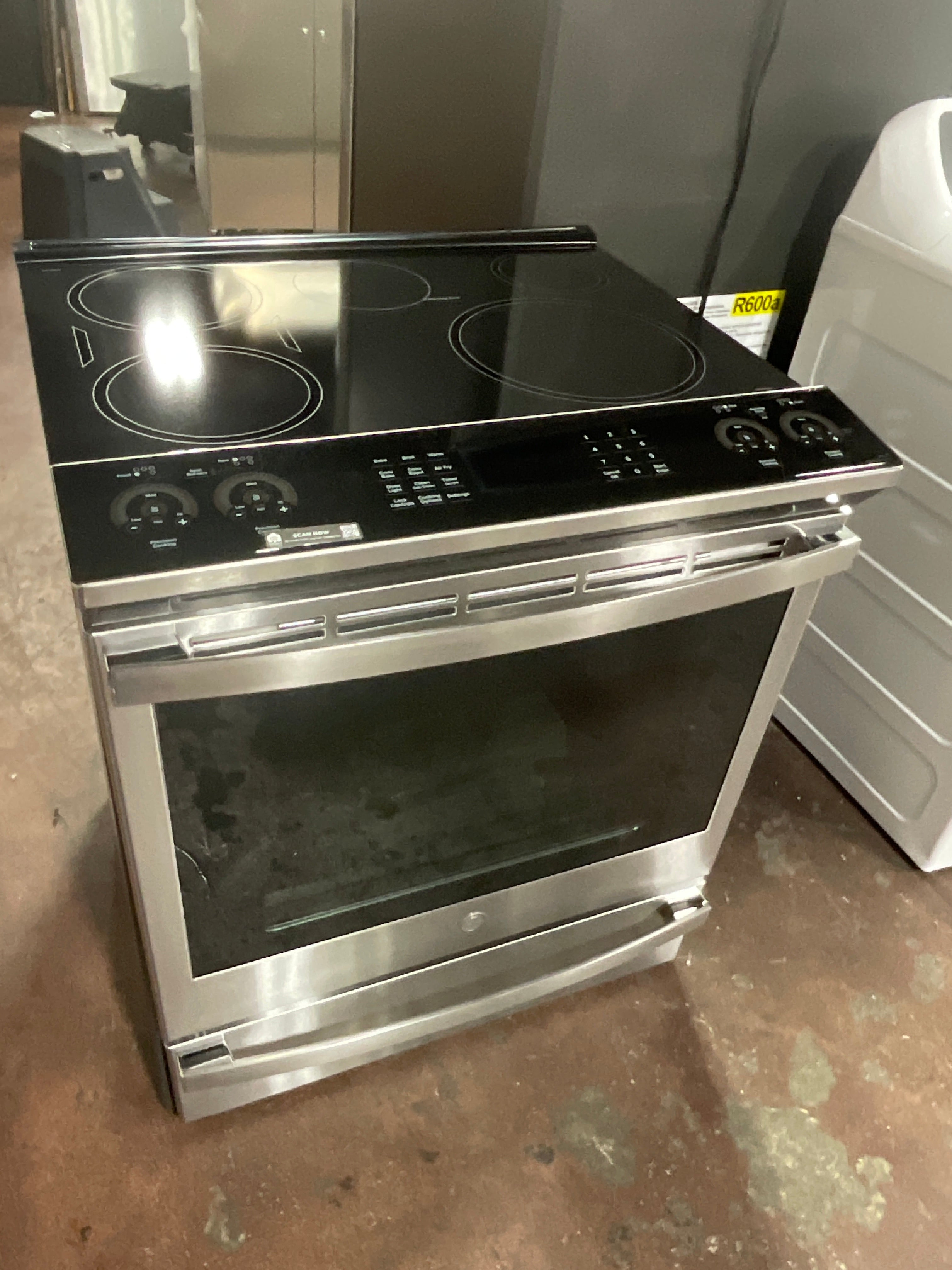 Front view, oven-door closed