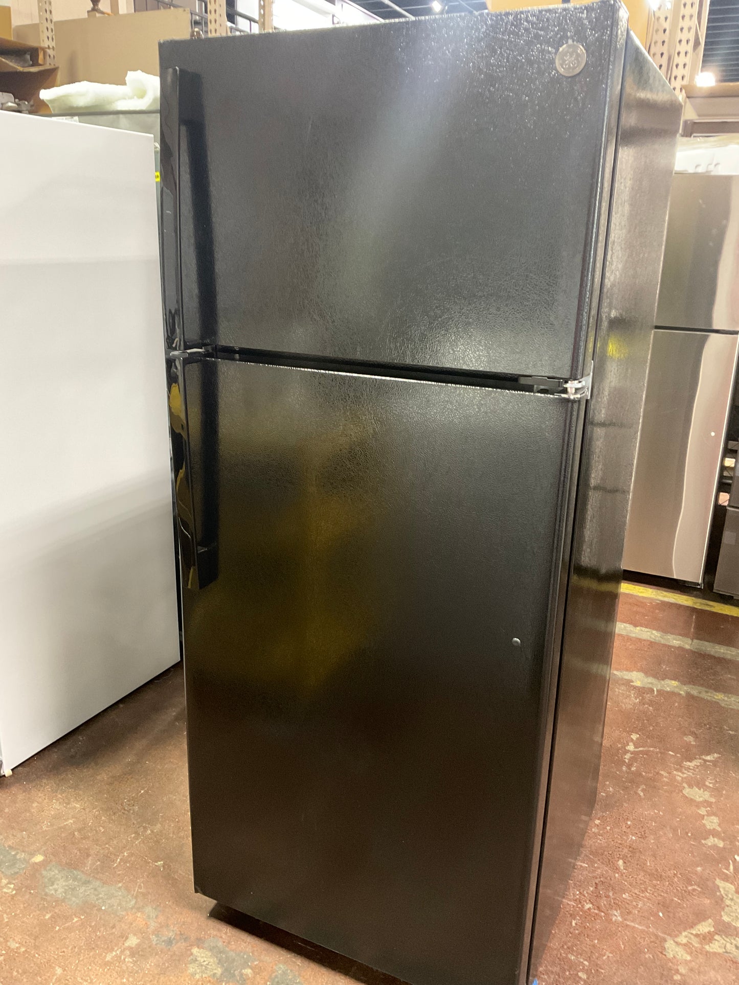 Front view, door closed