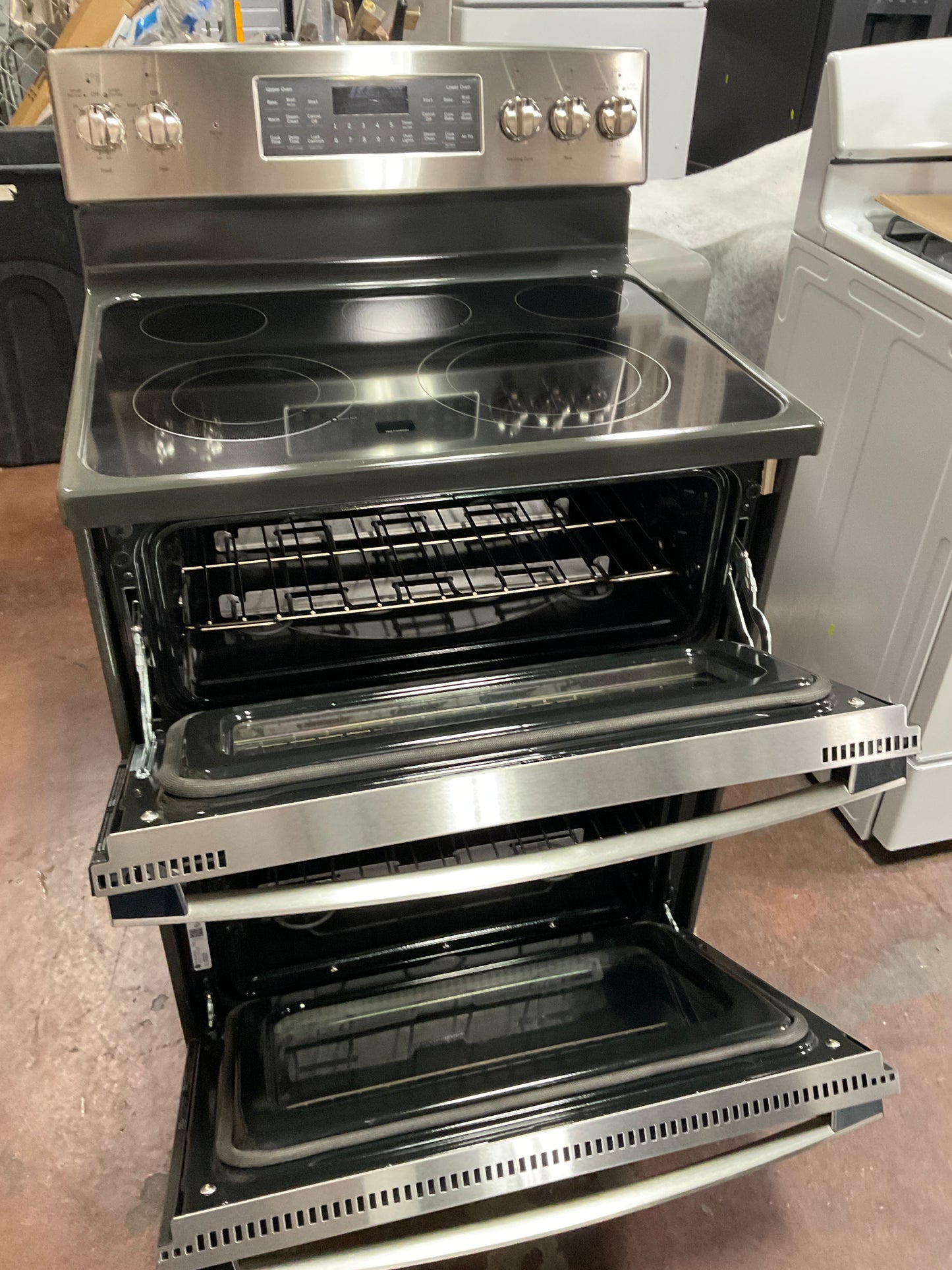 Front view, oven-door open