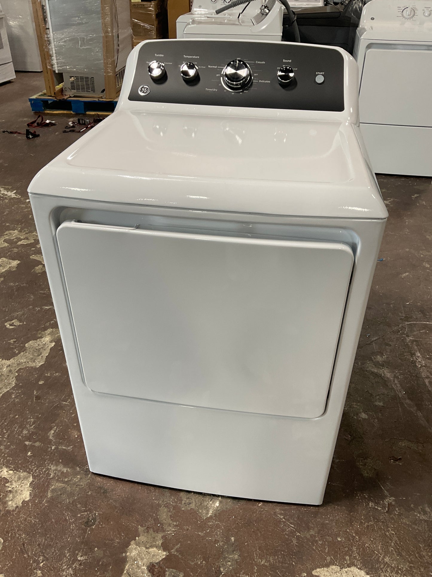 Front view, door closed