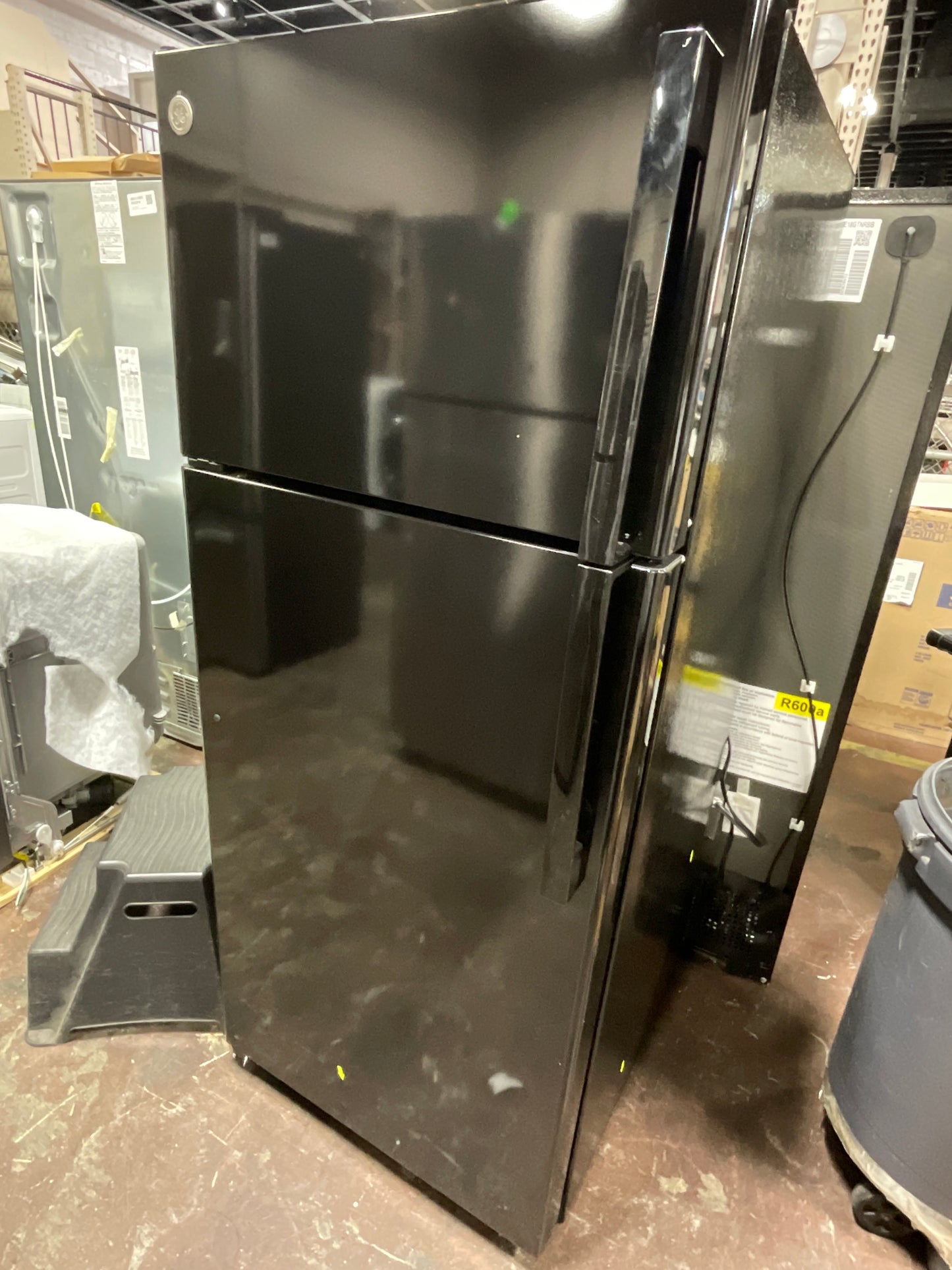 Front view, door closed