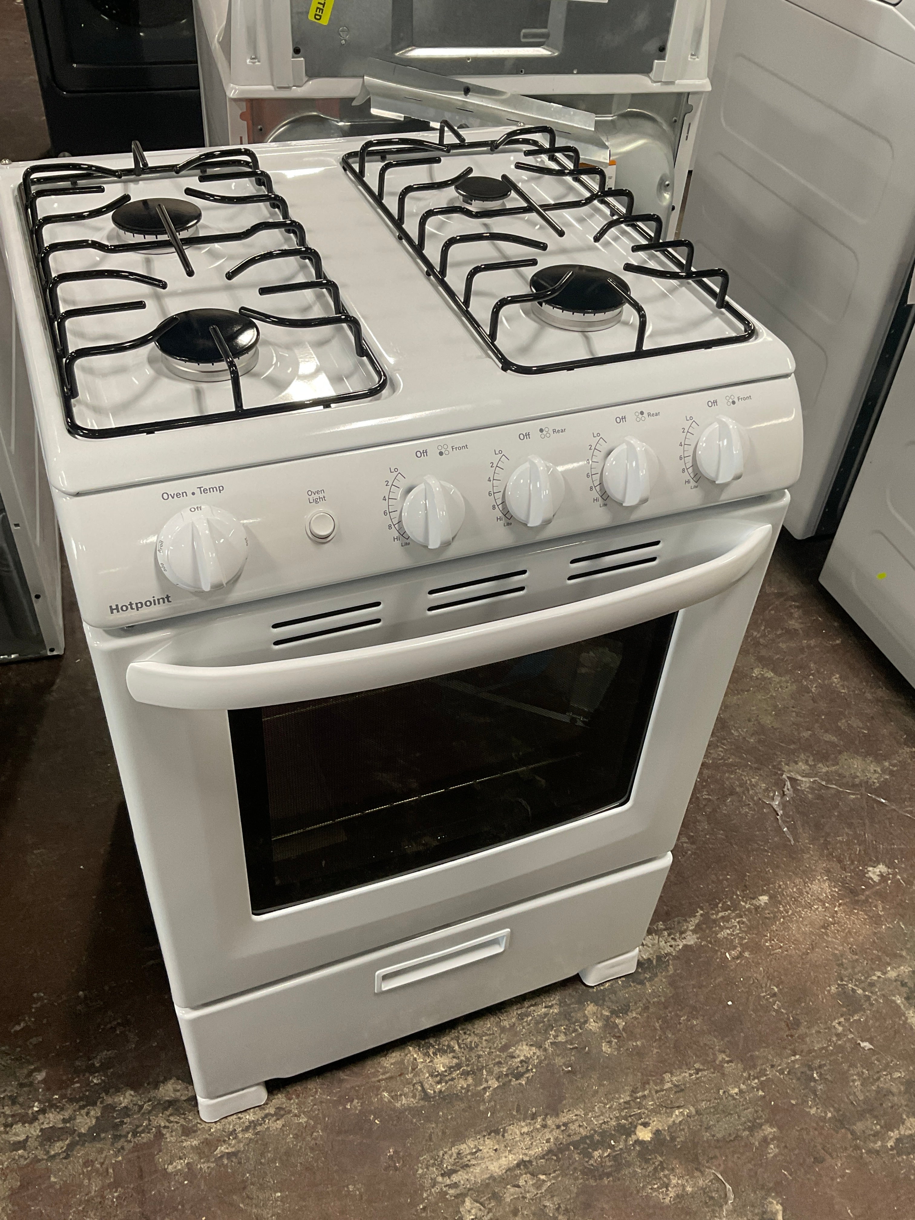 Front view, oven-door closed