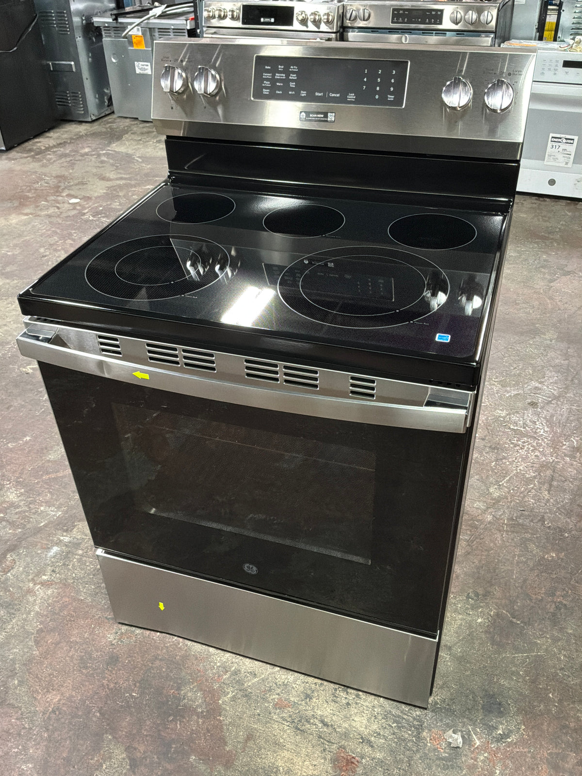 Front view, oven-door closed