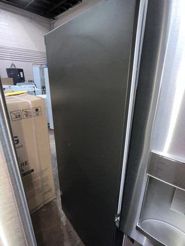 Refrigerator of model GFE28GYNFS. Image # 4: GE® ENERGY STAR® 27.7 Cu. Ft. Fingerprint Resistant French-Door Refrigerator